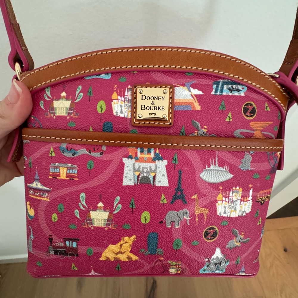 Dooney & Bourke Disney Park Life Crossbody bag